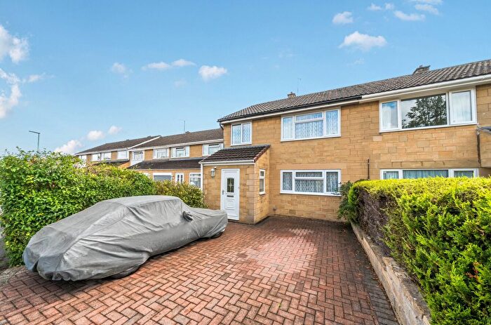 3 Bedroom End Of Terrace House For Sale In North Home Road, Cirencester, Gloucestershire, GL7