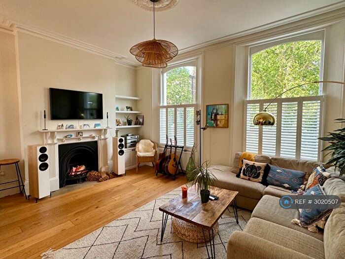 2 Bedroom Flat To Rent In Hazellville Road, London, N19