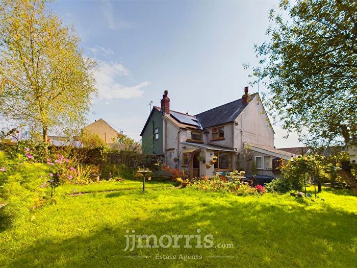 3 Bedroom Semi-Detached House For Sale In Duncan Terrace, Maenclochog, Clynderwen, SA66