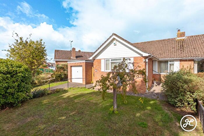 3 Bedroom Semi-detached Bungalow For Sale In Crowcombe Walk, Bridgwater, TA6