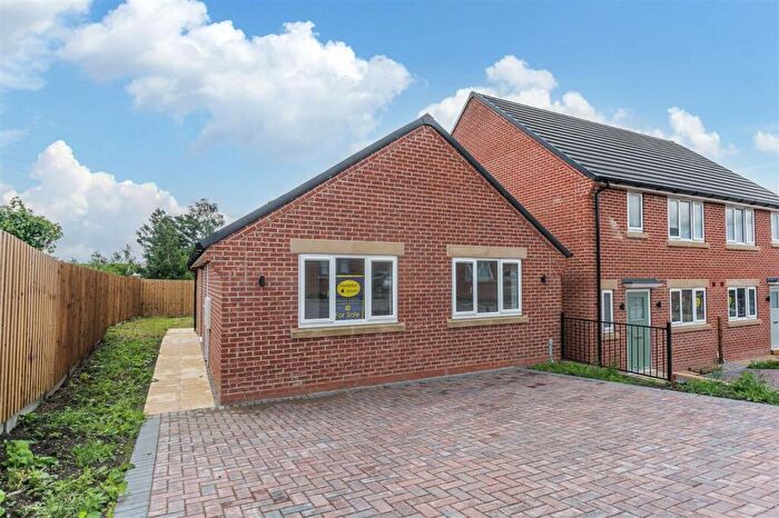 2 Bedroom Detached Bungalow For Sale In Foresters Rise, Newthorpe, Nottingham, NG16