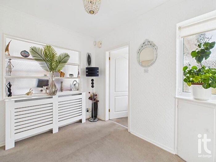 2 Bedroom Detached Bungalow For Sale In Thornway, High Lane, Stockport, SK6