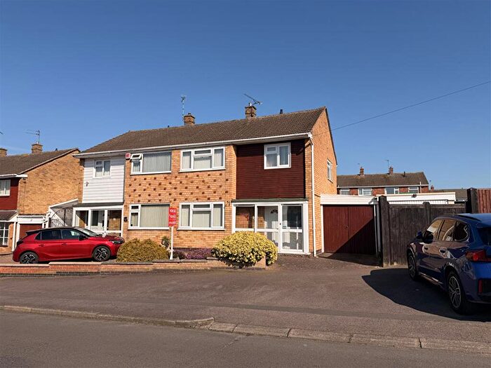 3 Bedroom Semi-Detached House For Sale In Homestead Drive, Little Hill Wigston, LE18