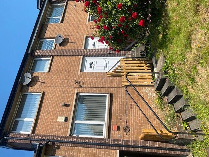2 Bedroom Terraced House To Rent In Woodhouse Hill, Fartown, Huddersfield, HD2