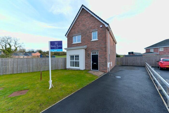 3 Bedroom Detached House For Sale In Millreagh Close, Dundonald, BT16