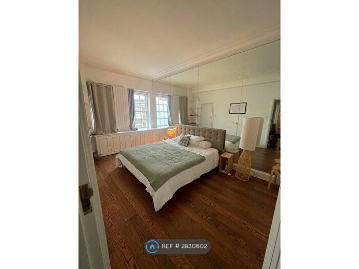 2 Bedroom Flat To Rent In Basildon Court, London, W1G