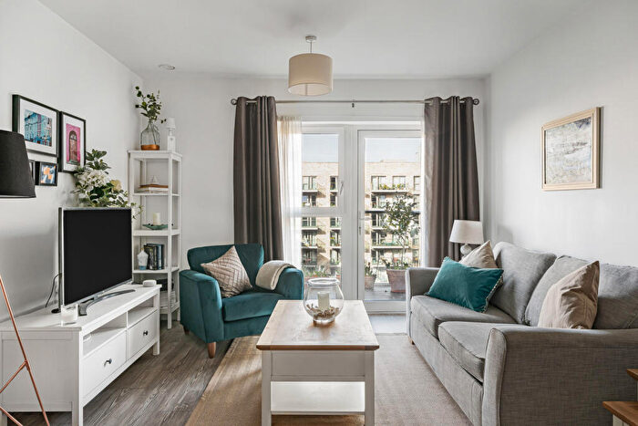 1 Bedroom Apartment For Sale In Shipbuilding Way, London, E13