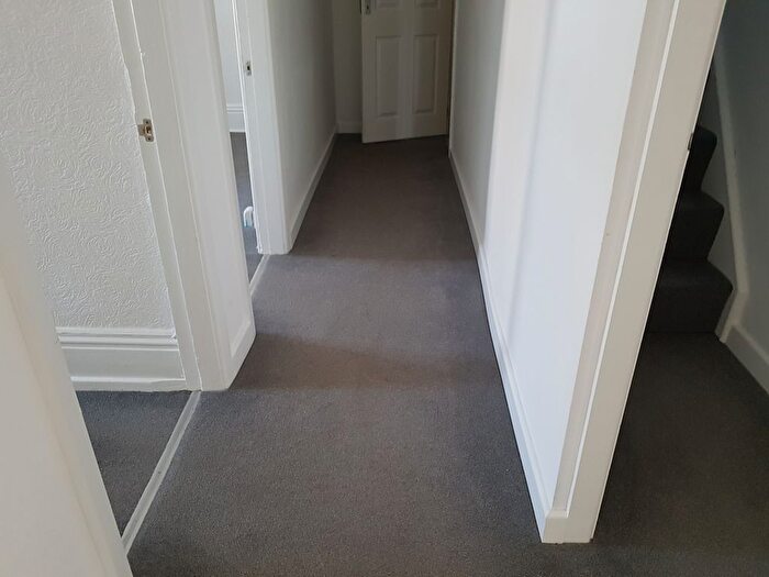 2 Bedroom Flat To Rent In A High Street, Maltby, Rotherham, S66