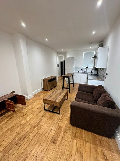 1 Bedroom Flat To Rent In Stonehouse Street, London, SW4