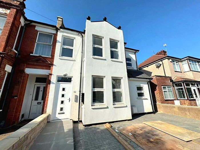 2 Bedroom Flat To Rent In Spencer Road, Harrow, HA3