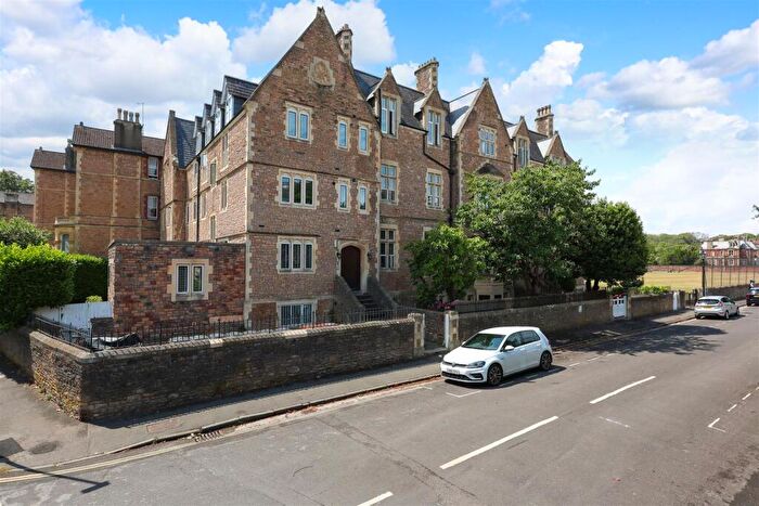 1 Bedroom Apartment For Sale In College Fields, Clifton, Bristol, BS8
