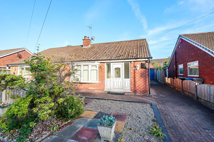 2 Bedroom Semi-Detached Bungalow For Sale In Thirlmere Road, Partington, Manchester, M31