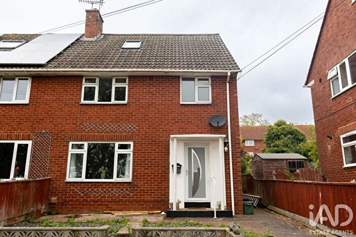 4 Bedroom Semi-Detached House For Sale In Midway, Exmouth, EX8