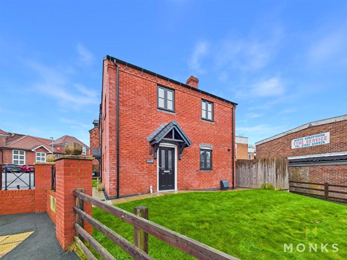 2 Bedroom Semi-Detached House For Sale In Holbache Road, Oswestry, SY11