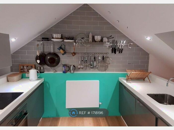 2 Bedroom Terraced House To Rent In Ash Street, Salford, M6