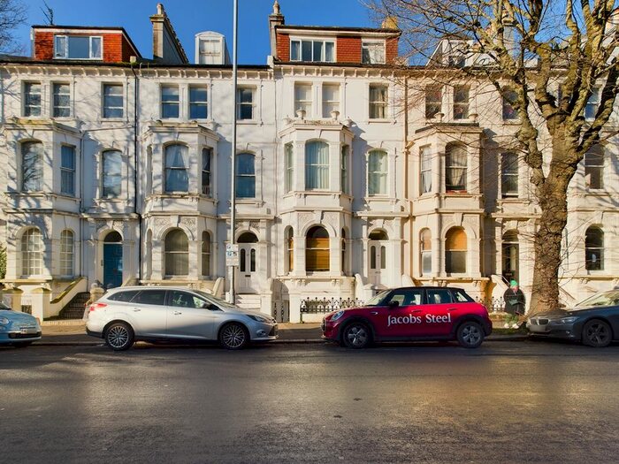 Studio To Rent In Tisbury Road, Hove, BN3