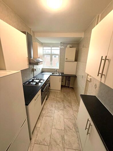 3 Bedroom Terraced House To Rent In Risley Avenue, Tottenham, N17