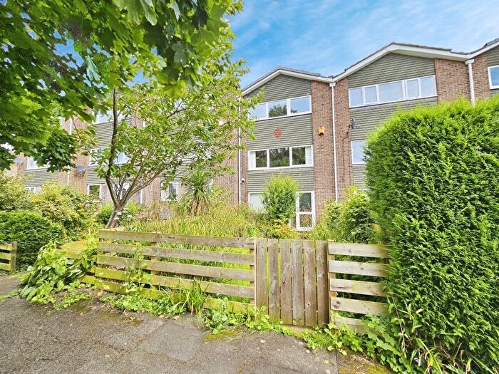4 Bedroom Town House For Sale In Tynedale Close, Wylam, NE41