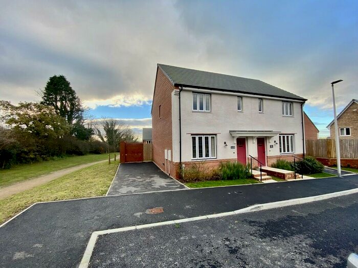 2 Bedroom Semi-Detached House To Rent In Ivybridge, Devon, PL21