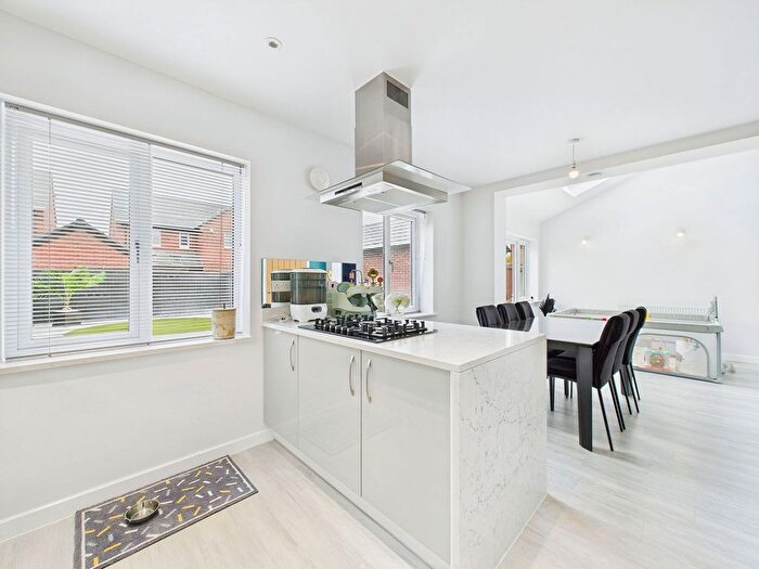4 Bedroom Detached House For Sale In Tollgate Close, Cottage Farm, Oadby, LE2