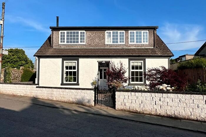 4 Bedroom Detached House For Sale In Main Street, Strathaven, ML10