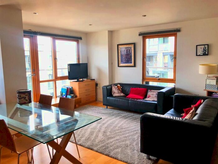 2 Bedroom Flat To Rent In Crozier House, The Boulevard, Leeds, LS10