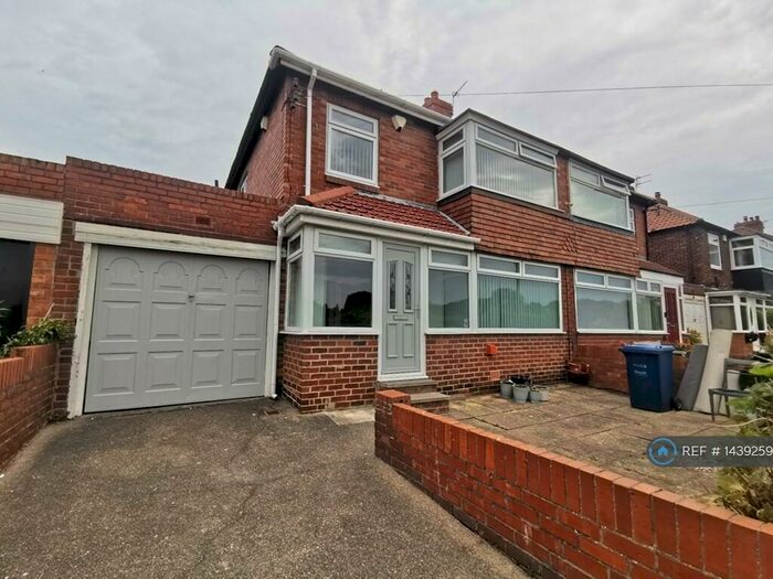 3 Bedroom Semi-Detached House To Rent In Broadwood Road, Newcastle Upon Tyne, NE15