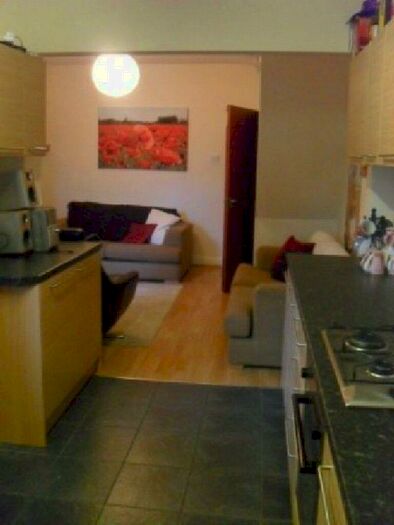 5 Bedroom House To Rent In Heeley Road, Birmingham, B29