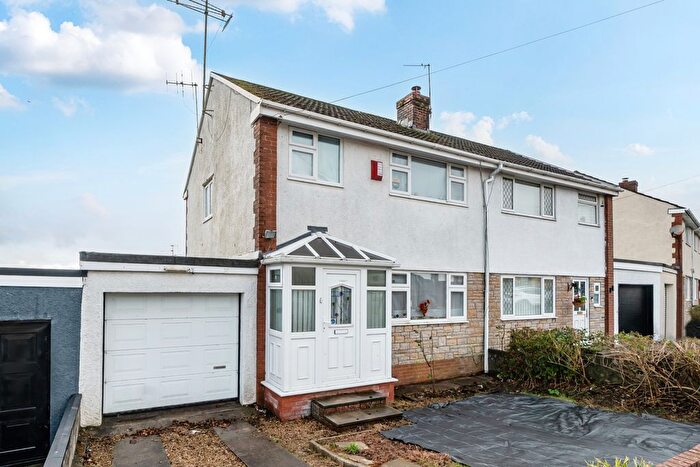 3 Bedroom Semi Detached House For Sale In Cwrt Pentwyn, Llantwit Fardre, Pontypridd, CF38