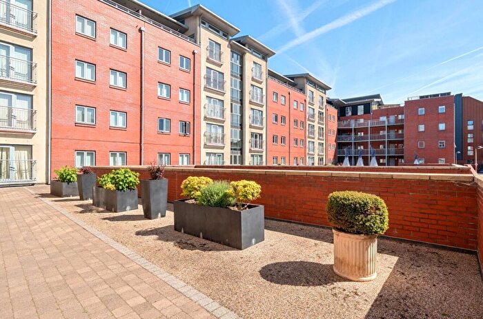2 Bedroom Apartment For Sale In Queens Road, Chester, Cheshire, CH1