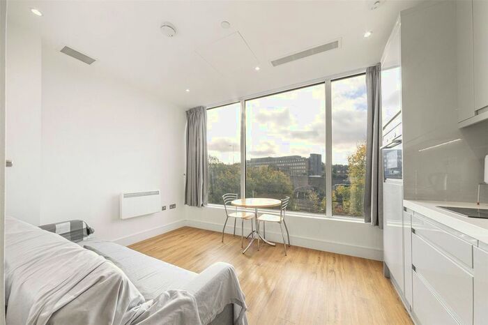 Studio To Rent In Westgate House, West Gate, London, W5