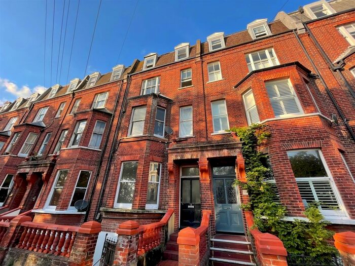 1 Bedroom Flat To Rent In College Terrace, Brighton, BN2