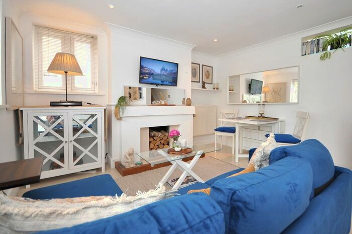 1 Bedroom Cottage To Rent In Pershore Manor, Bridge Street, Pershore, WR10