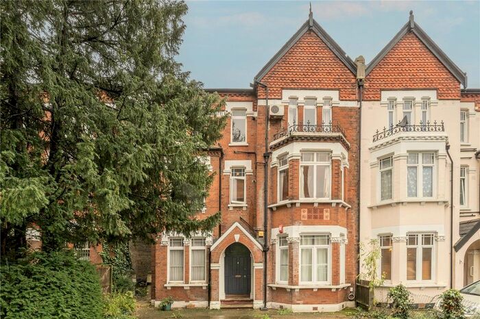 1 Bedroom Flat To Rent In Palace Road, London, SW2