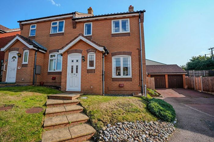 2 Bedroom Semi-detached House For Sale In Blackberry Grove, Cromer, NR27
