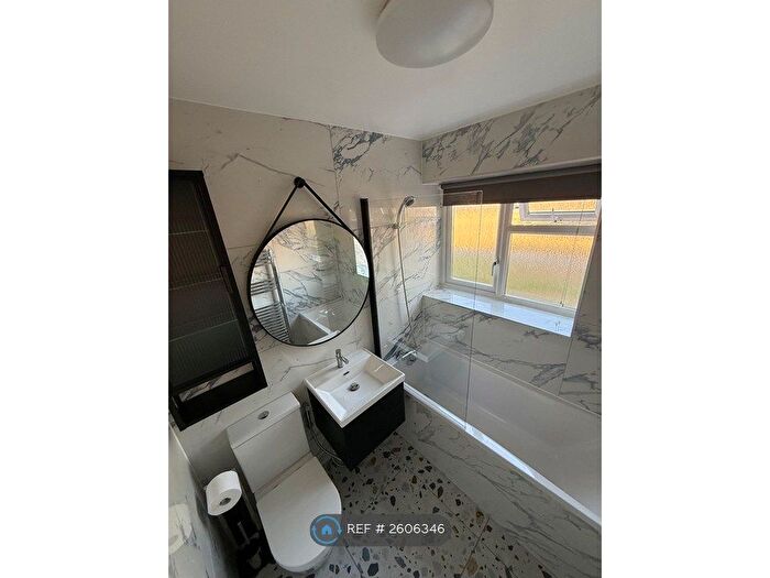 2 Bedroom Flat To Rent In Northolt, London, UB5