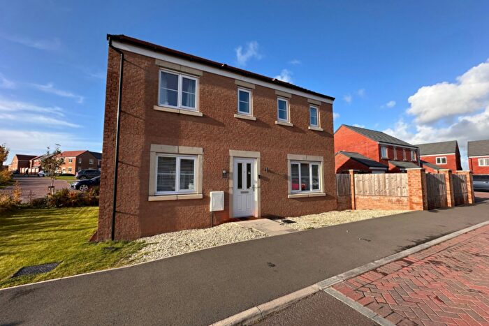 3 Bedroom Detached House For Sale In Kelbarrow Road, Carlisle, CA3