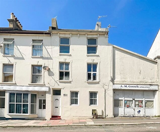 3 Bedroom Maisonette To Rent In Tower Road, St. Leonards-On-Sea, TN37