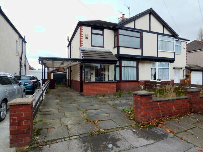 3 Bedroom Semi-Detached House To Rent In Glenmore Avenue, Farnworth, Bolton, BL4