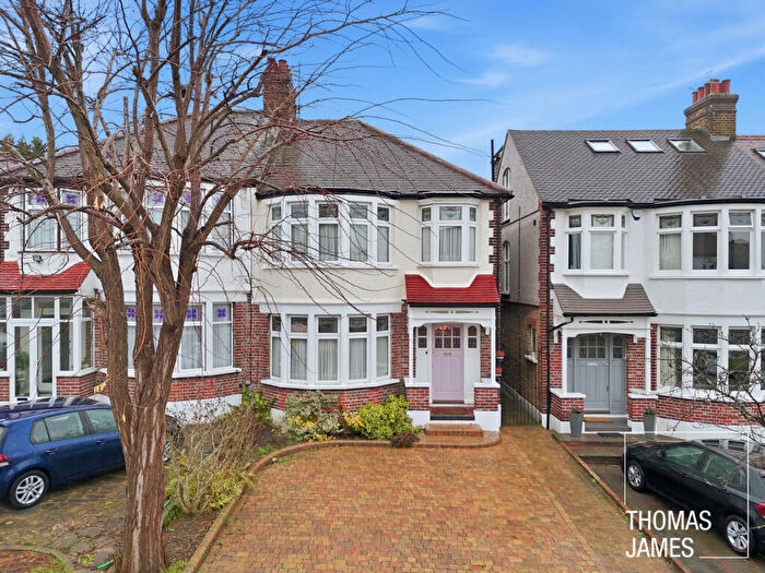 3 Bedroom Semi Detached House For Sale In Beechdale, London, N21