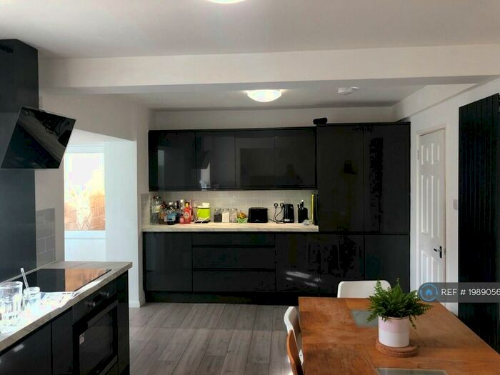 5 Bedroom Terraced House To Rent In Cotswold Road, Bath, BA2