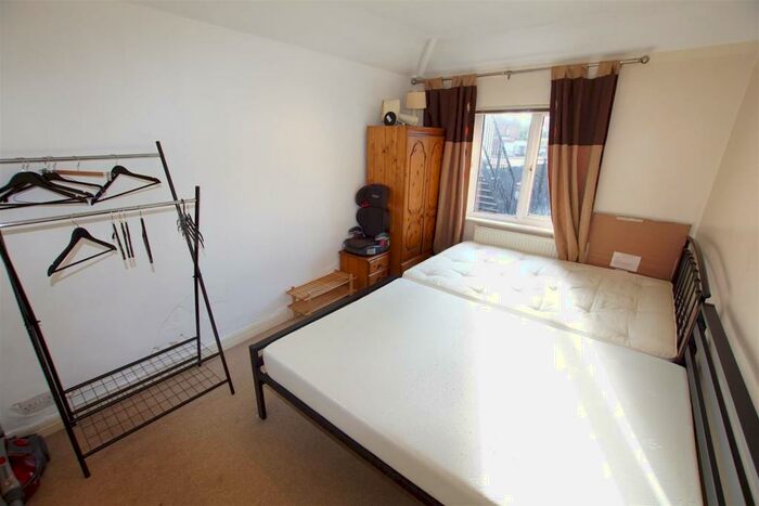 1 Bedroom Flat To Rent In Oak Tree Lane, Selly Oak, Birmingham, B29