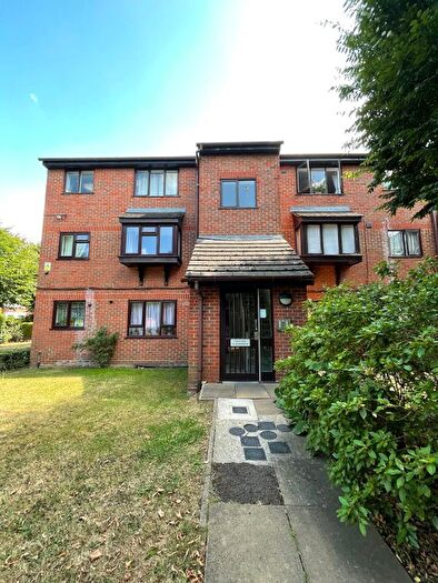 1 Bedroom Flat To Rent In Eastern Road, N22