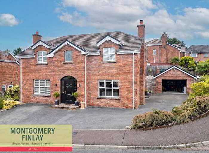 4 Bedroom Detached House With Garages For Sale In Clover Brae, Enniskillen, BT74