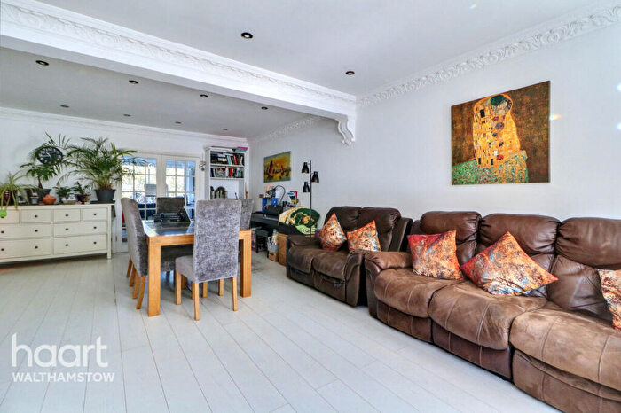 4 Bedroom Semi Detached House For Sale In Beacontree Avenue, Walthamstow, E17