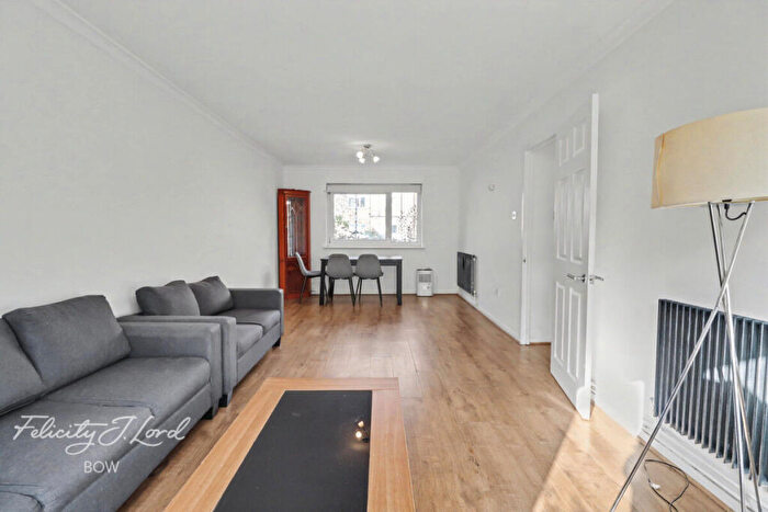 3 Bedroom Apartment To Rent In Patrick Connolly Gardens, London, E3