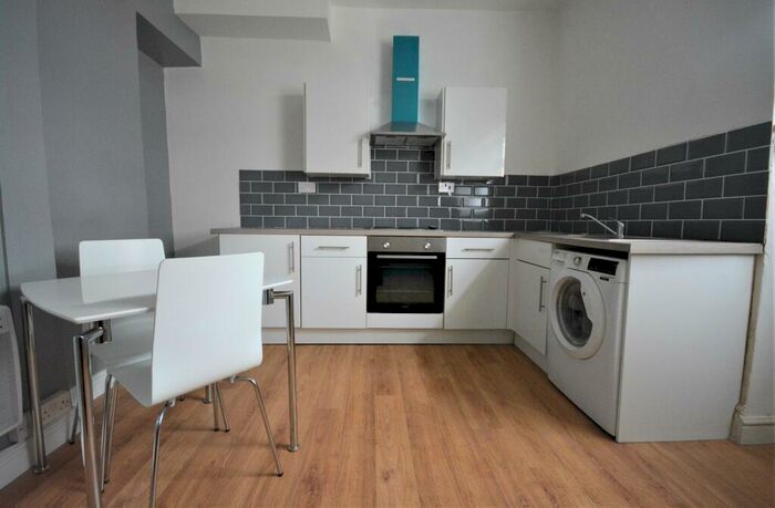 1 Bedroom Flat To Rent In Cradock Street, City Centre, Swansea, SA1