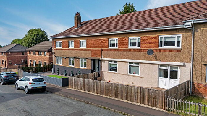 3 Bedroom Flat For Sale In School Street, Hamilton, South Lanarkshire, ML3