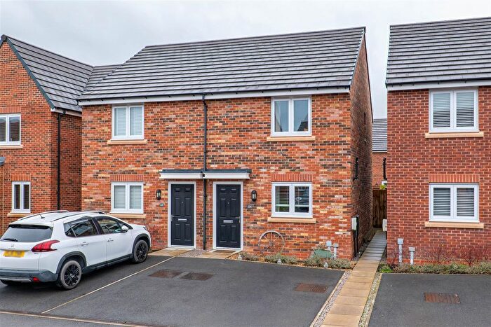 2 Bedroom Semi-Detached House For Sale In Goldcrest Avenue, Farington Moss, Leyland, PR26