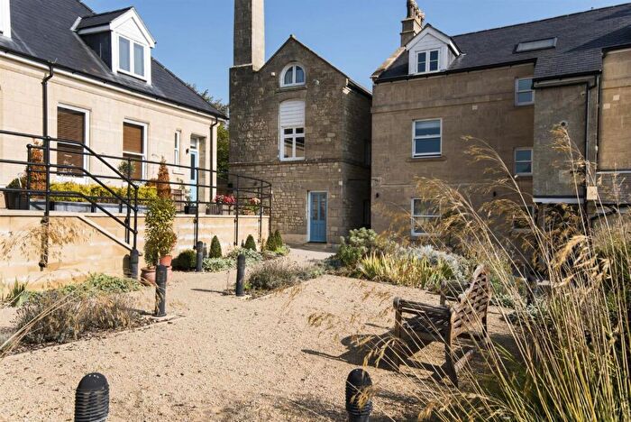 2 Bedroom Apartment To Rent In Brassknocker Hill, Bath, BA2